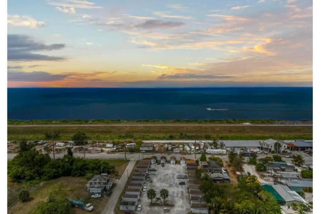 Inviting Oasis - Cozy, Spotless, And Comfortable Room Pahokee Luaran gambar